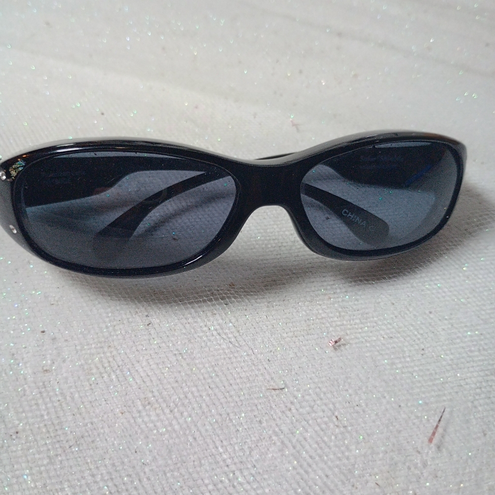 Sunglasses - Picture 8 of 8